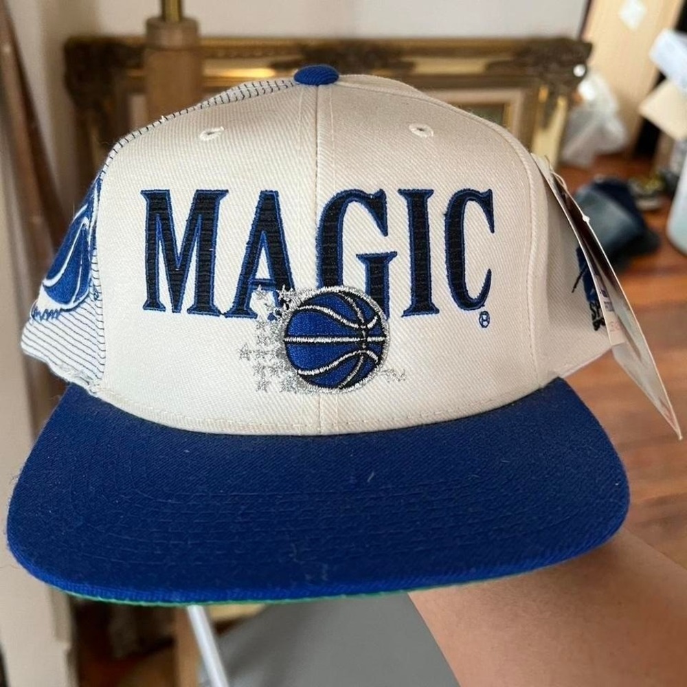 1990s Orlando Magic Sports Specialist "laser stitch " vintage SnapBack hat